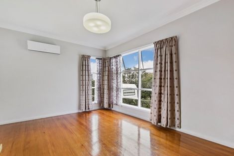 Photo of property in 17 Plunket Avenue, Papatoetoe, Auckland, 2104