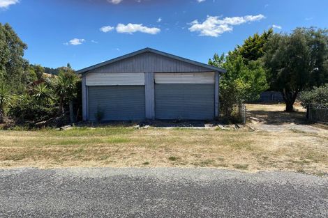 Photo of property in 14 High Street, Hawarden, 7385