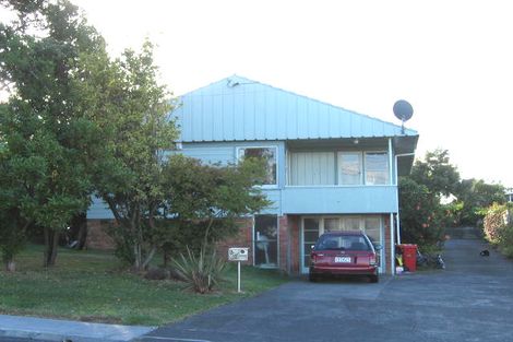 Photo of property in 120 Hepburn Road, Glendene, Auckland, 0602