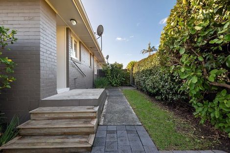Photo of property in 3/61a Northboro Road, Belmont, Auckland, 0622