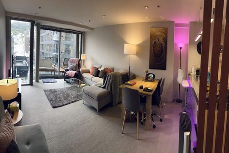 Photo of property in Piermont Apartments, 4i/82 Cable Street, Te Aro, Wellington, 6011