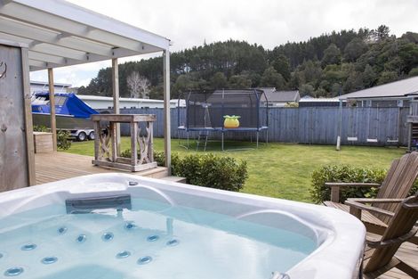 Photo of property in 13 Alf Simpson Drive, Whitianga, 3510