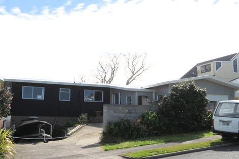 Photo of property in 36 Corinna Street, Welcome Bay, Tauranga, 3112