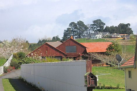 Photo of property in 17 Utuhina Road, Springfield, Rotorua, 3015