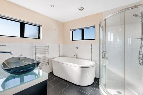 Photo of property in 105 Alec Craig Way, Gulf Harbour, Whangaparaoa, 0930