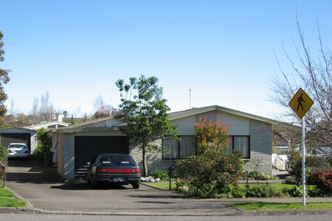 Photo of property in 2/24 Durham Drive, Havelock North, 4130