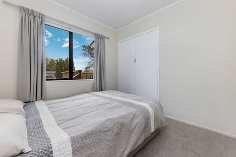 Photo of property in 2/9 Choice Avenue, Henderson, Auckland, 0612