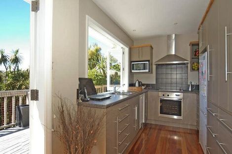 Photo of property in 30 Spencer Street, Crofton Downs, Wellington, 6035