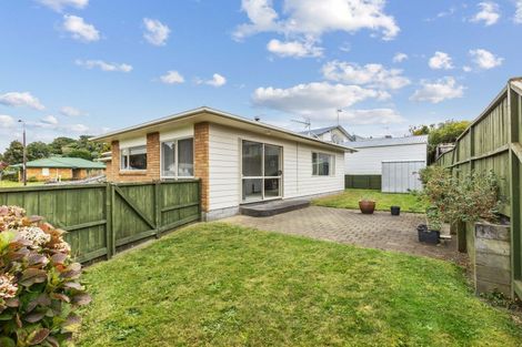 Photo of property in 4 Cyrus Street, Whalers Gate, New Plymouth, 4310