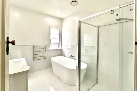 Photo of property in 370 Karori Road, Karori, Wellington, 6012