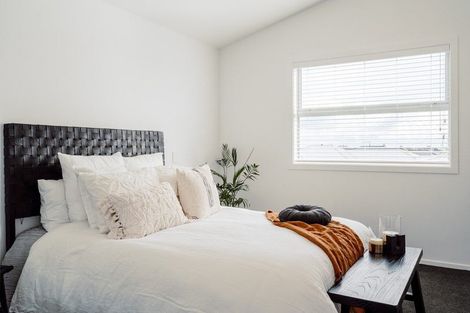 Photo of property in 10 Aarts Place, One Tree Point, 0118