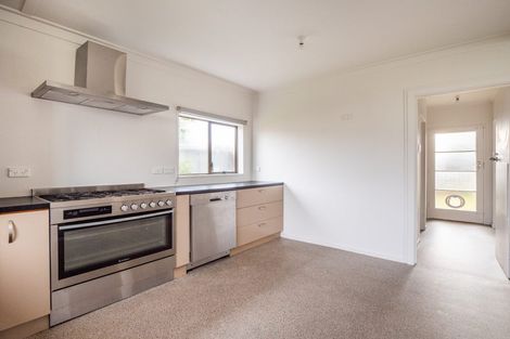 Photo of property in 22 Queen Street, Brighton, Dunedin, 9035