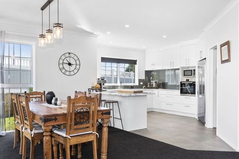 Photo of property in 9 Parau Drive, Bethlehem, Tauranga, 3110