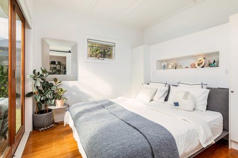 Photo of property in 11 Newcastle Terrace, Mount Albert, Auckland, 1025