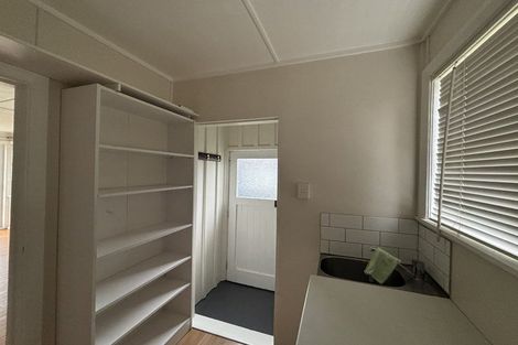 Photo of property in 124 Hewer Crescent, Naenae, Lower Hutt, 5011