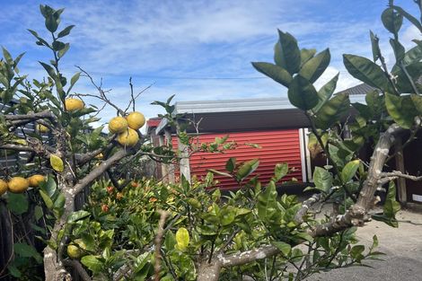 Photo of property in 2/84 Parau Street, Mount Eden, Auckland, 1041