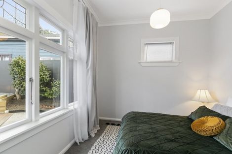 Photo of property in 40 Rua Street, Lyall Bay, Wellington, 6022