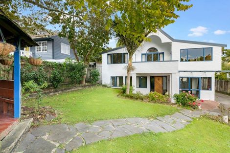 Photo of property in 2/20 Coroglen Avenue, Birkenhead, Auckland, 0626