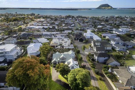 Photo of property in 16 Hinewa Road, Otumoetai, Tauranga, 3110