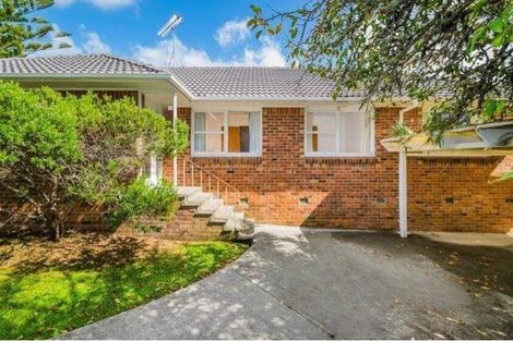 Photo of property in 122 Moore Street, Hillcrest, Auckland, 0627