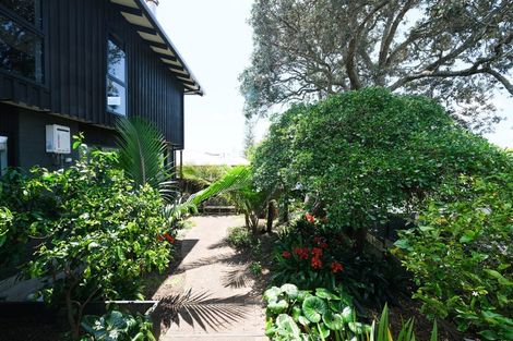 Photo of property in 1/41 Hauraki Road, Hauraki, Auckland, 0622