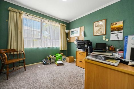 Photo of property in 111a Poaka Avenue, Dinsdale, Hamilton, 3204