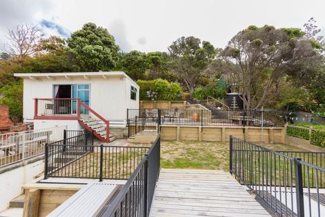 Photo of property in 70 Akitio Esplanade, Akitio, Pongaroa, 4991