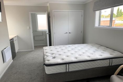 Photo of property in 11 Knighton Road, Hillcrest, Hamilton, 3216