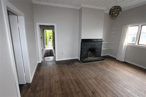 Photo of property in 27 Glenview Road, Glen Eden, Auckland, 0602