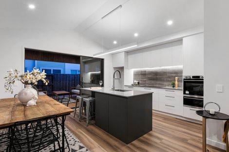 Photo of property in 20 Hanlow Place, Pyes Pa, Tauranga, 3112