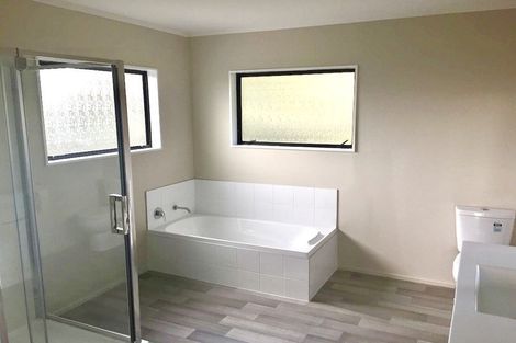 Photo of property in 1/13 Naviti Place, Browns Bay, Auckland, 0630