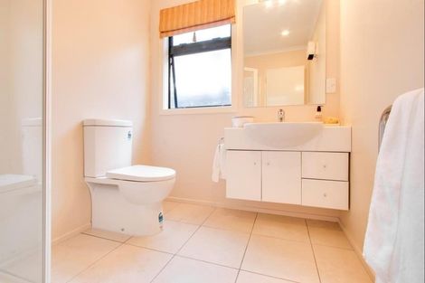 Photo of property in 28 Parade Street, Hospital Hill, Napier, 4110