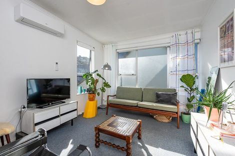 Photo of property in 2/72 Freyberg Street, Lyall Bay, Wellington, 6022