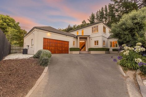 Photo of property in 16 Basil Place, Mount Pleasant, Christchurch, 8081