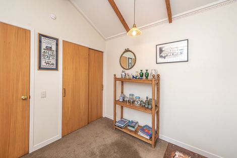Photo of property in 3 Collier Place, Saint Johns Hill, Whanganui, 4501