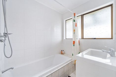 Photo of property in 7 Cargill Grove, Kelvin Grove, Palmerston North, 4414