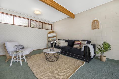 Photo of property in 54 Carnoustie Drive, Wattle Downs, Auckland, 2103