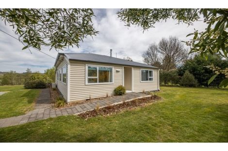 Photo of property in 203 Whitecliffs Road, Whitecliffs, Coalgate, 7673