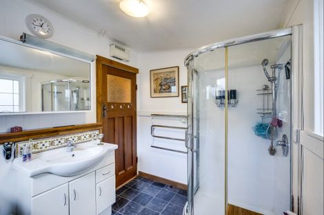 Photo of property in 93 Shakespeare Road, Bluff Hill, Napier, 4110