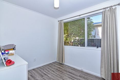 Photo of property in 7 Kelman Road, Kelston, Auckland, 0602