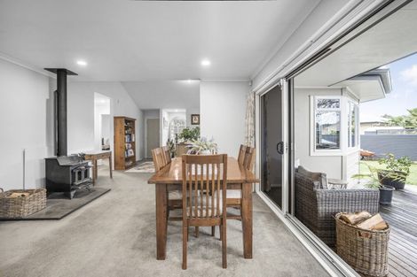 Photo of property in 10 Howard Street, Carterton, 5713