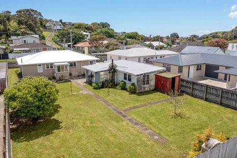 Photo of property in 210 Ngamotu Road, Spotswood, New Plymouth, 4310