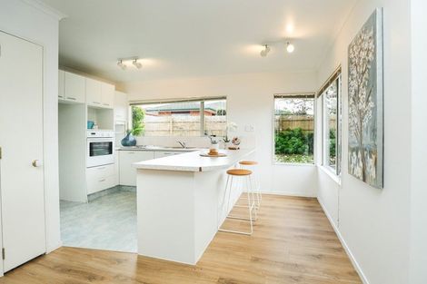 Photo of property in 11 Amherst Place, Albany, Auckland, 0632