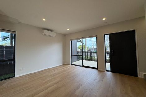 Photo of property in 1/13 Thomas Road, Mangere, Auckland, 2022
