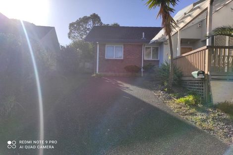 Photo of property in 21a Central Park Drive, Te Atatu South, Auckland, 0610