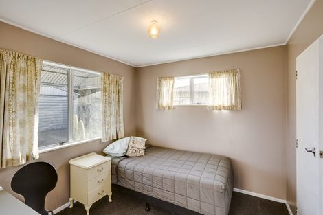 Photo of property in 6 Burton Crescent, Flaxmere, Hastings, 4120