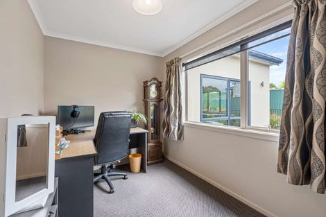 Photo of property in 56 Baker Street, Stirling, 9231