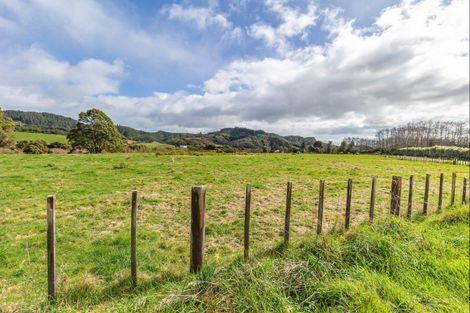 Photo of property in 288 North Manakau Road, Manakau, 5573