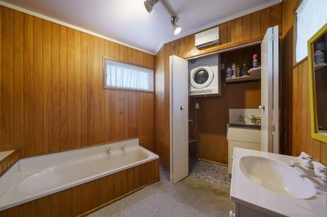 Photo of property in 6 Coleman Street, Paraparaumu, 5032