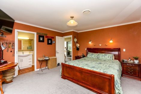 Photo of property in 38 Mcgiven Drive, Ridgewood, New Plymouth, 4371